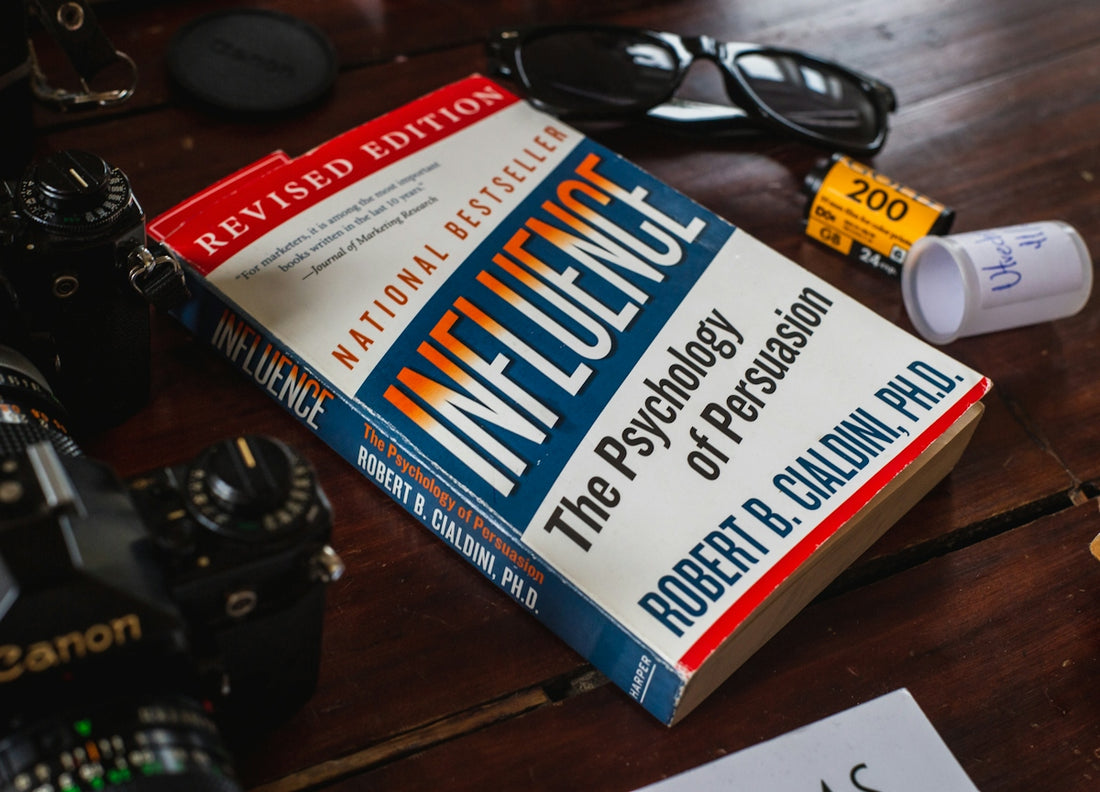 Influence The Psychology of Persuasion book by Robert B. Cialdini, Ph.D book